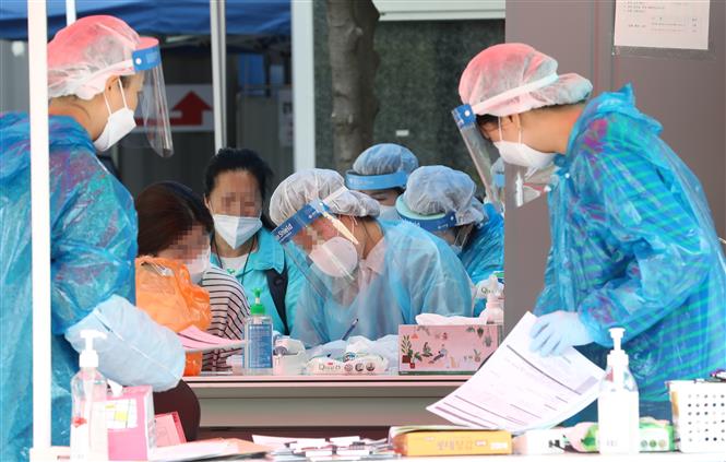 Diễn biến COVID-19 tới 6 giờ sáng 29-5: Dịch bệnh khó lường, nhiều nước tái áp đặt các biện pháp phòng chống