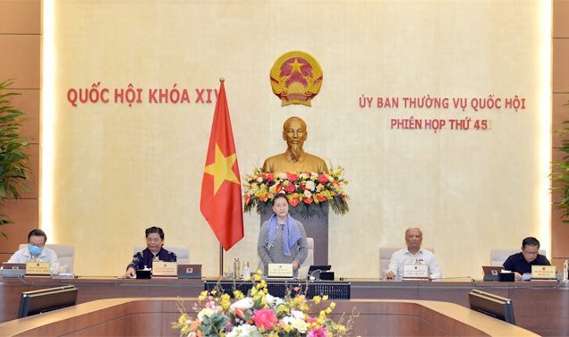 UBTVQH cho ý kiến về công tác nhân sự; quyết định nhiều vấn đề quan trọng
