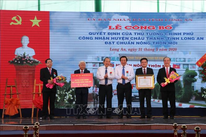 Châu Thành là huyện nông thôn mới đầu tiên của tỉnh Long An
