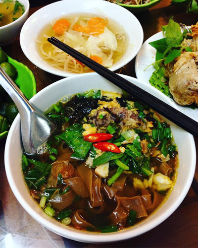 Đậm đà hương vị bánh đa cua đất cảng