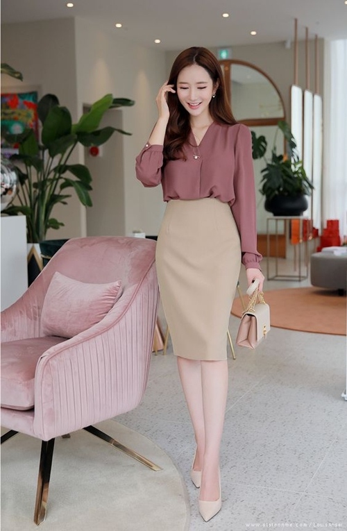 4 tips mặc trang phục cho bạn gái đi phỏng vấn việc làm