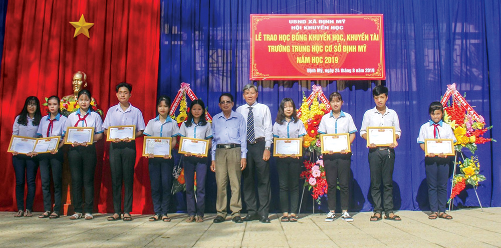 Quỹ Khuyến học trong nhà trường, mô hình cần nhân rộng