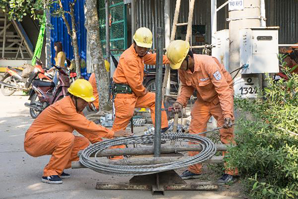 Điện lực Châu Đốc nỗ lực cung cấp điện mùa khô