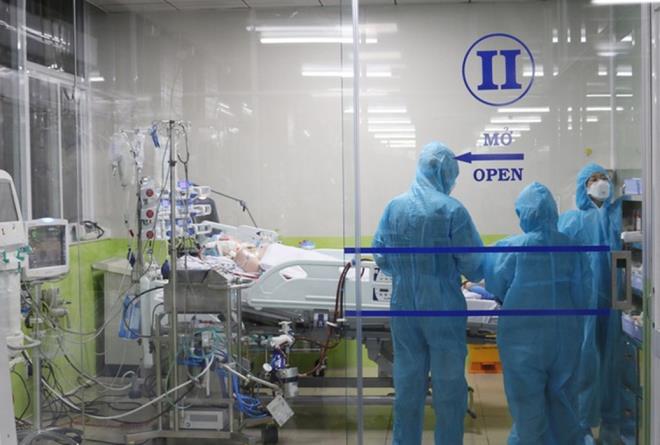 Bệnh nhân 91 cai ECMO, chuyên gia hội chẩn liên viện đưa phương án điều trị mới