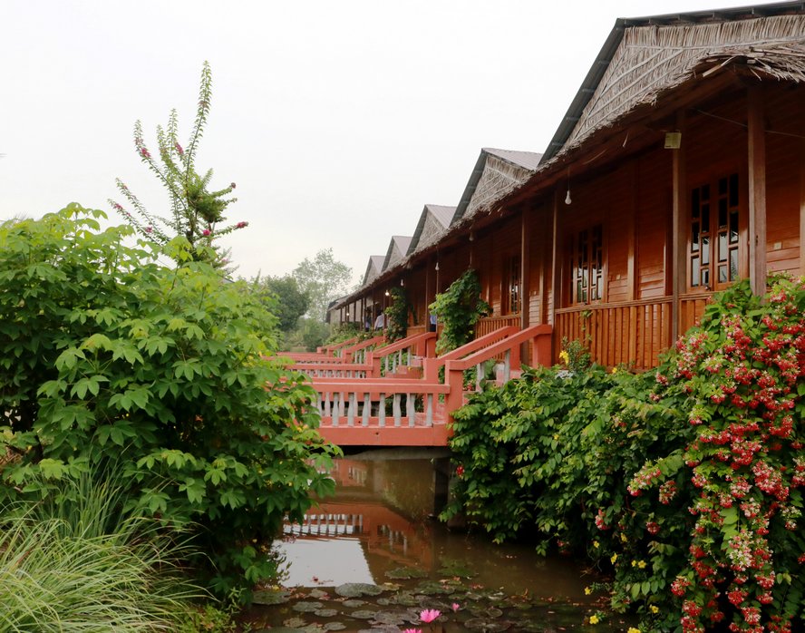 Về Vĩnh Long, khám phá du lịch sông nước miệt vườn