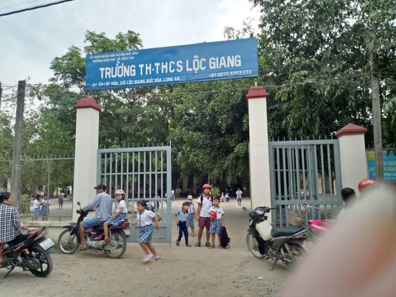 Long An: Công an xử phạt phụ huynh đánh cô giáo trên bục giảng 2,5 triệu đồng