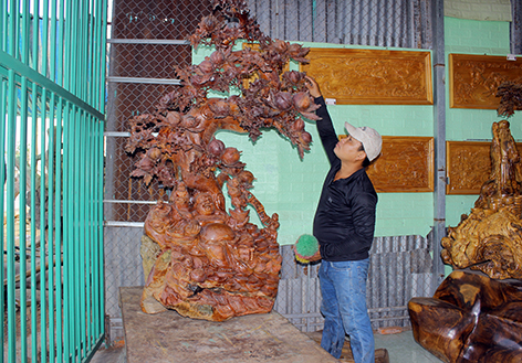 Người thổi hồn vào gỗ