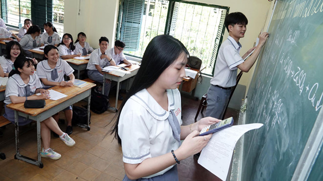 Trường ĐH có vai trò gì khi rút khỏi khâu coi và chấm thi ?