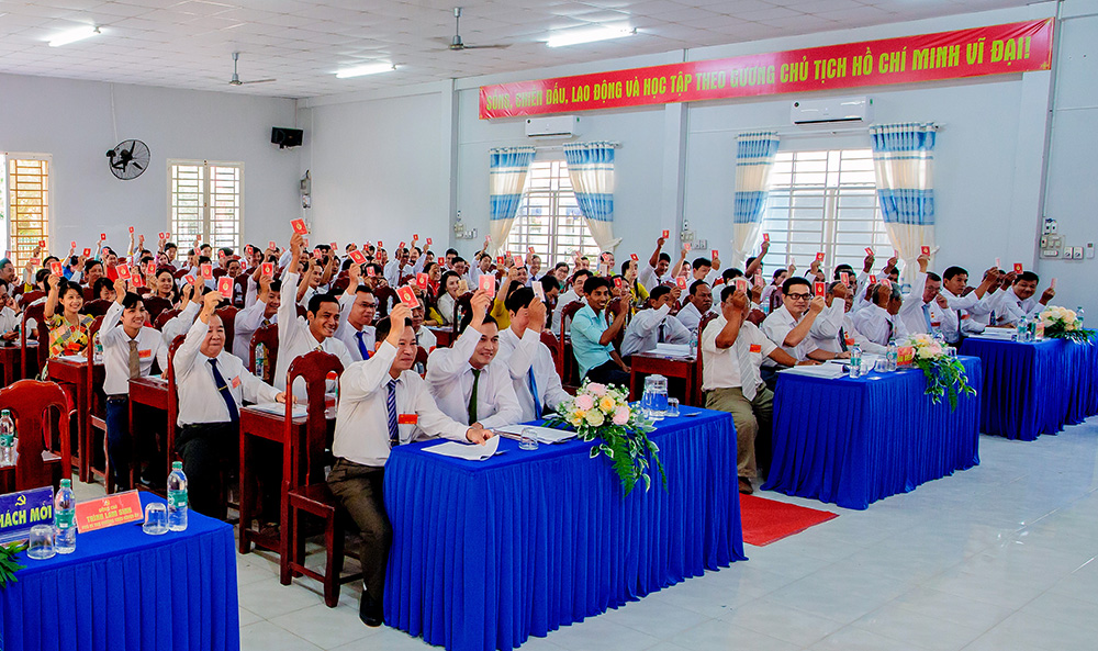 An Hảo phấn đấu nâng cao đời sống nhân dân