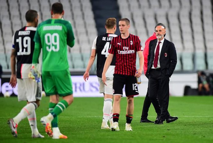 Ronaldo hỏng phạt đền, Juventus phá kỷ lục dự chung kết Coppa Italia