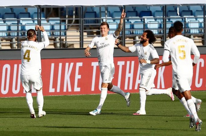 'Dải ngân hà' tỏa sáng, Real Madrid áp sát ngôi đầu La Liga