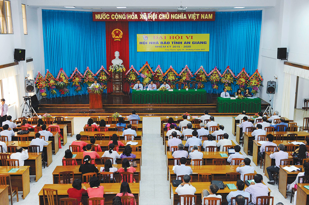 Chào mừng Đại hội lần thứ VII Hội Nhà báo Việt Nam tỉnh An Giang, nhiệm kỳ 2020-2025