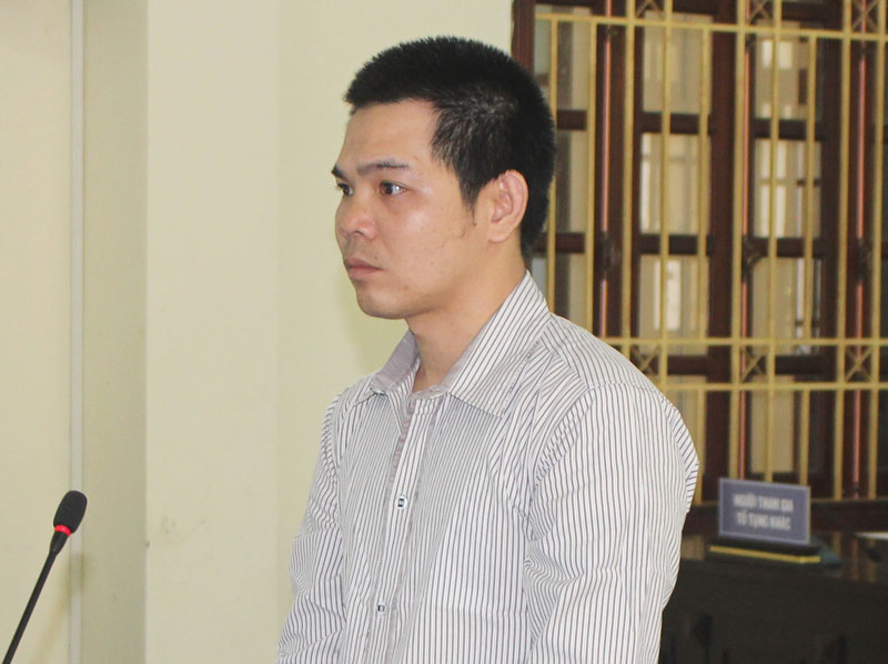 Bến Tre: Khai thác cát sông trái phép, bị phạt 6 tháng tù