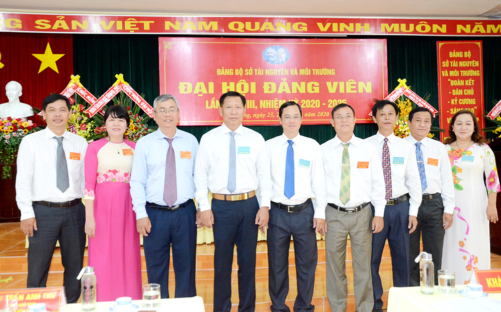 Đại hội đảng viên Đảng bộ Sở Tài nguyên và Môi trường lần thứ VIII