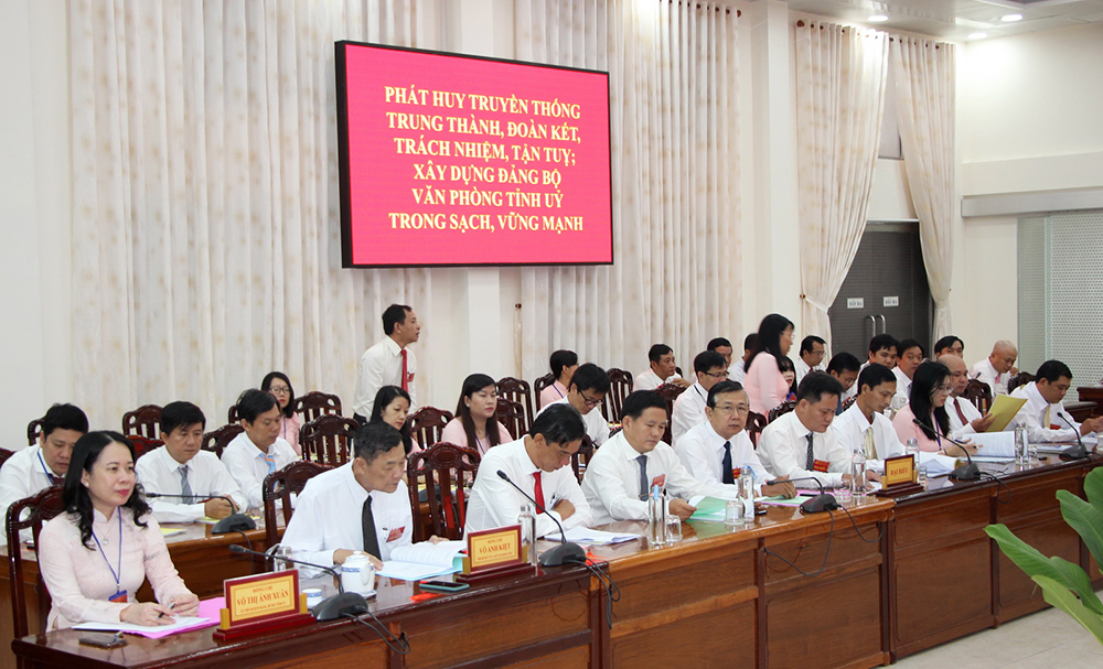 Đồng chí Nguyễn Hồng Đức tái đắc cử Bí thư Đảng ủy Văn phòng Tỉnh ủy An Giang nhiệm kỳ 2020-2025