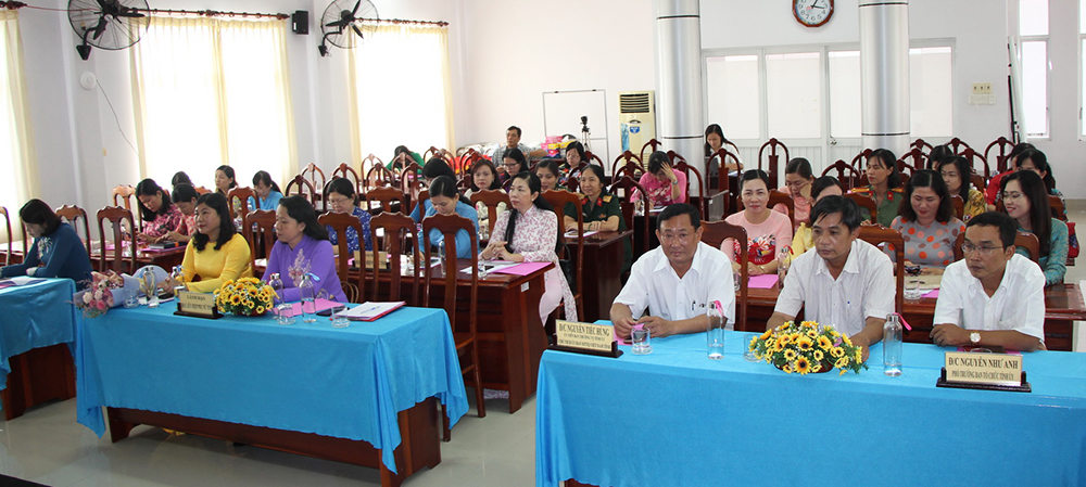 Đồng chí Lê Bích Phượng được bầu giữ chức Chủ tịch Hội Liên hiệp Phụ nữ tỉnh An Giang nhiệm kỳ 2016-2021