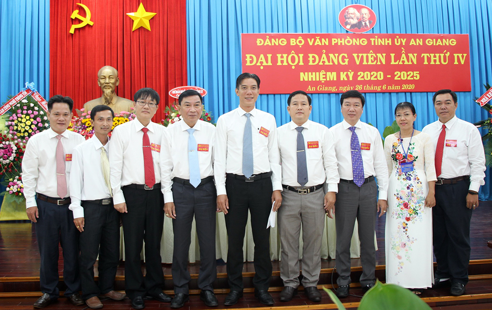 Đồng chí Nguyễn Hồng Đức tái đắc cử Bí thư Đảng ủy Văn phòng Tỉnh ủy An Giang nhiệm kỳ 2020-2025
