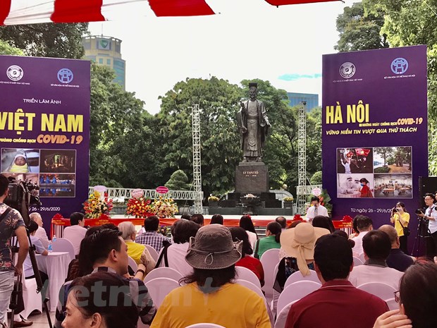 Triển lãm ảnh Việt Nam phòng, chống dịch COVID-19