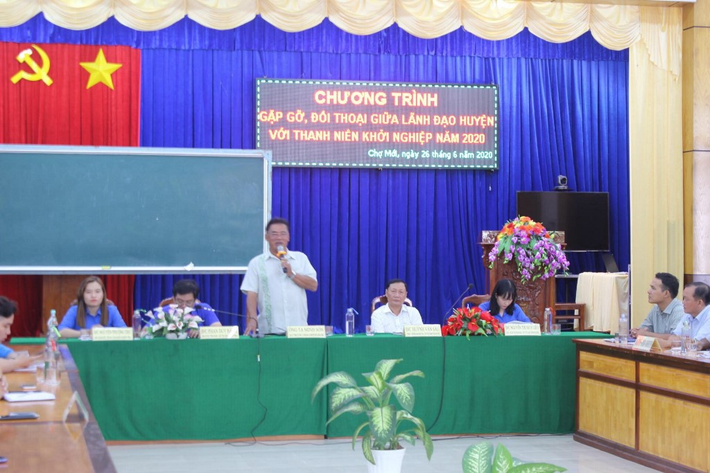 Lãnh đạo huyện Chợ Mới gặp gỡ, đối thoại với thanh niên khởi nghiệp