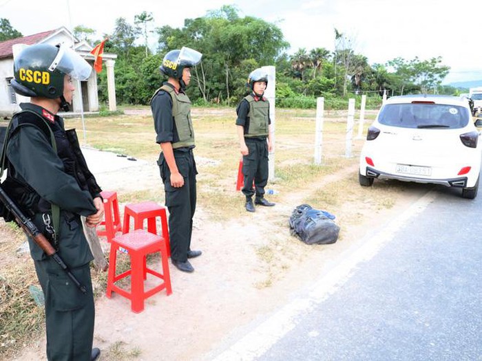 Bắt 'ông trùm' trong vụ vứt 2 ba lô chứa đầy ma túy xuống đường