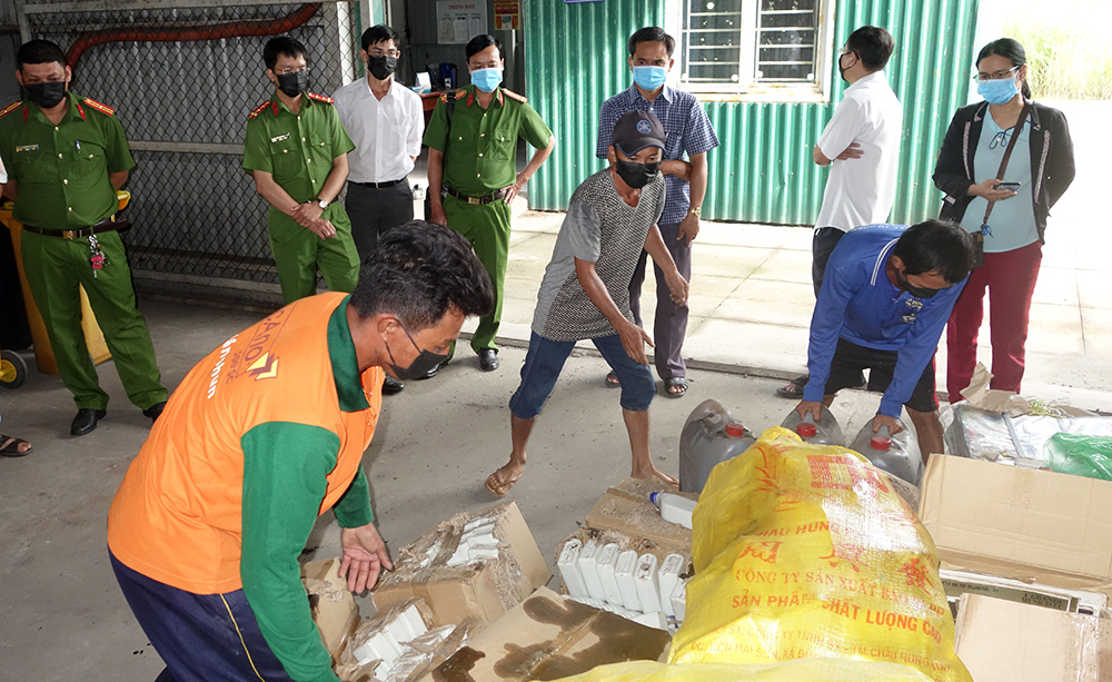 An Giang: Tổ chức tiêu hủy gần 18 tấn hàng hóa