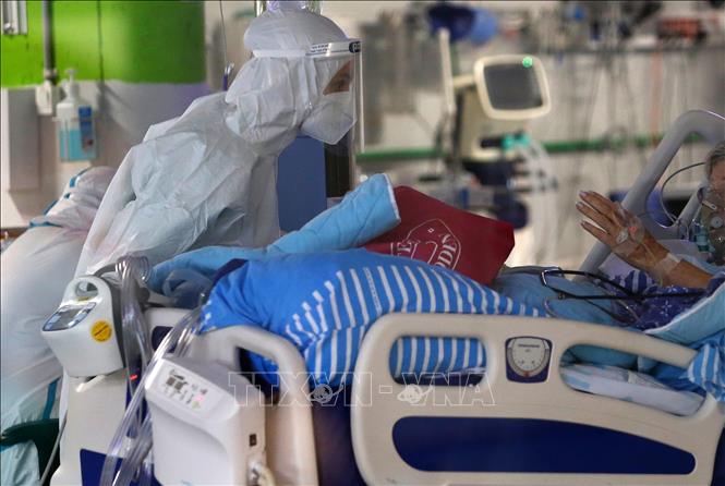 Israel ghi nhận số ca nhiễm mới trong ngày cao nhất, Palestine phong tỏa khu Bờ Tây