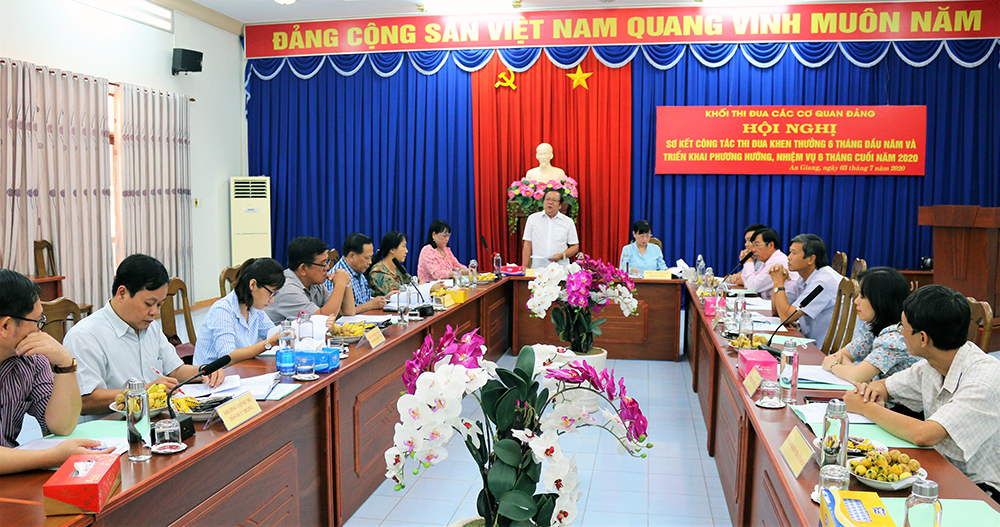 Khối thi đua các cơ quan Đảng: Góp phần thực hiện thắng lợi nhiệm vụ chính trị của tỉnh
