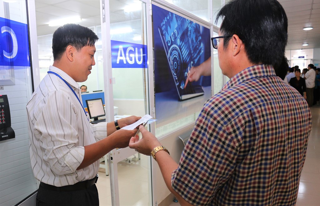 113 cán bộ, công chức thi nâng ngạch chuyên viên chính