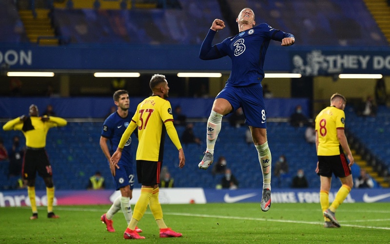 Hạ Watford 3-0, Chelsea trở lại tốp 4