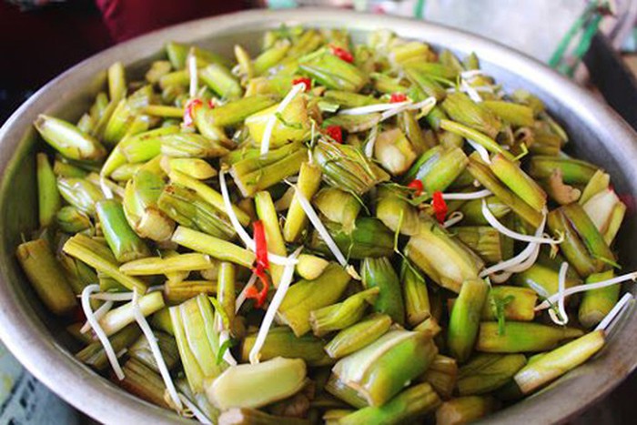 Trăm món ngon với dọc mùng