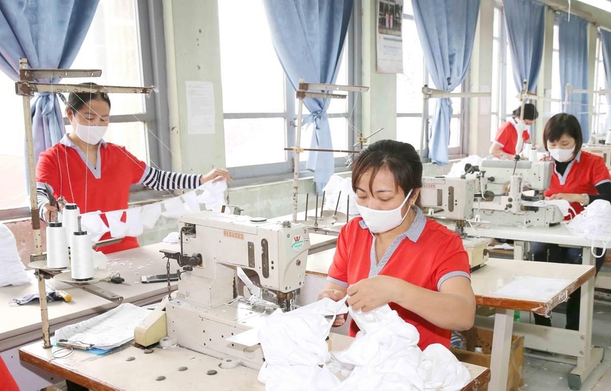 Lương tối thiểu vùng năm 2021: Còn phụ thuộc 'sức khỏe' doanh nghiệp