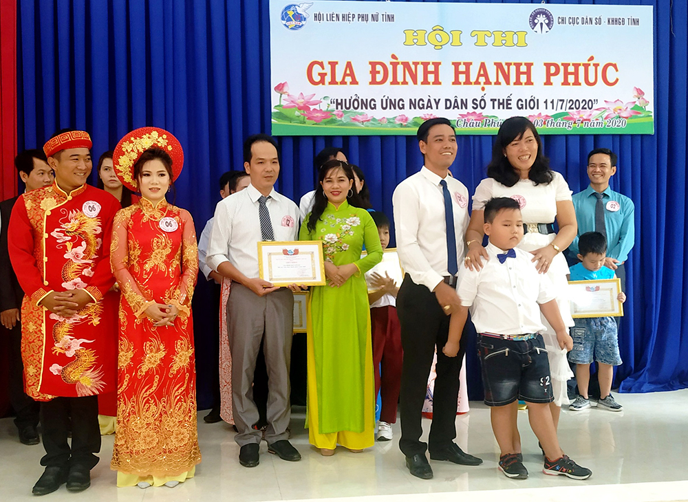 “Đẩy lùi COVID-19: Cách thức bảo vệ quyền và sức khỏe của phụ nữ, trẻ em gái trong bối cảnh hiện tại”
