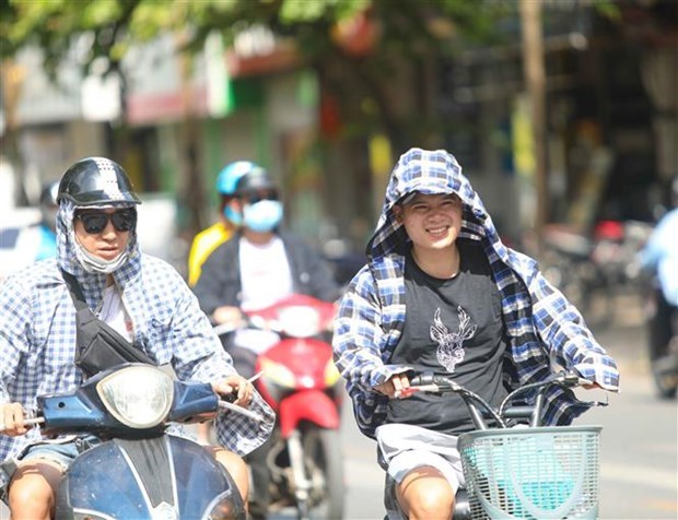 Nắng nóng sẽ gia tăng ở Bắc Bộ và Trung Bộ, có nơi trên 40 độ C