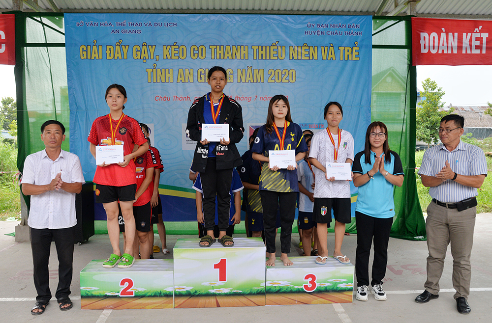 Tịnh Biên xuất sắc đoạt hạng nhất toàn đoàn Giải đẩy gậy – kéo co thanh thiếu niên và trẻ tỉnh An Giang năm 2020
