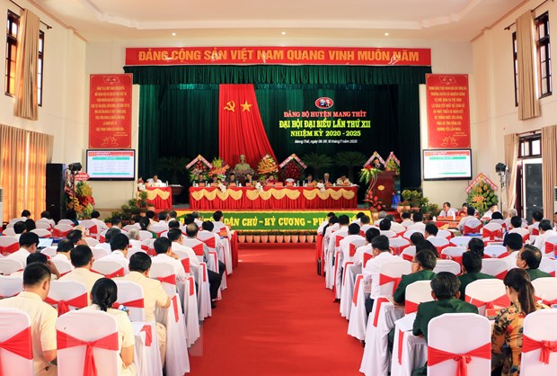 Đồng chí Võ Văn Thưởng dự Đại hội Đảng bộ huyện Mang Thít, Vĩnh Long