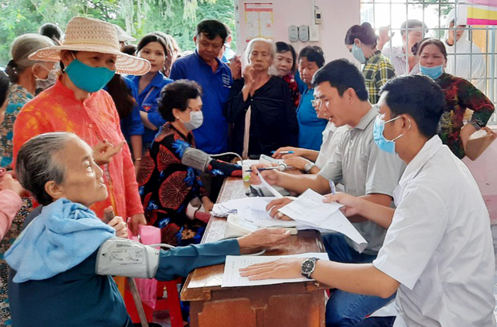 Huyện đoàn Châu Phú ra quân Chiến dịch "Mùa hè tình nguyện" năm 2020