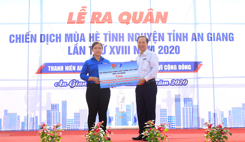 Ra quân Chiến dịch “Mùa hè tình nguyện” tỉnh An Giang lần thứ XVIII năm 2020