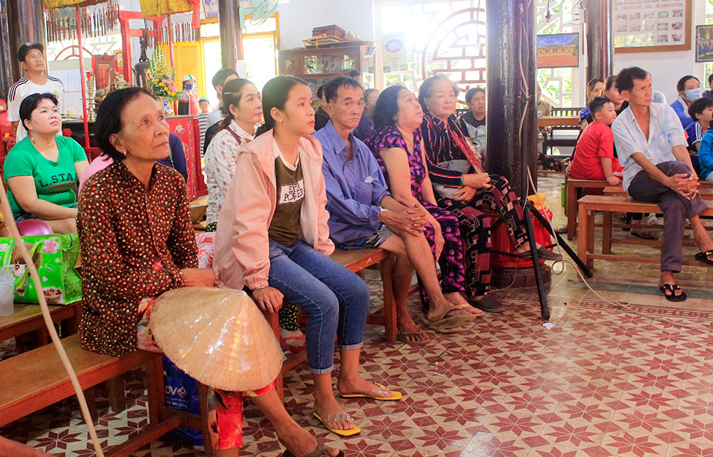 Hát bội ở đình