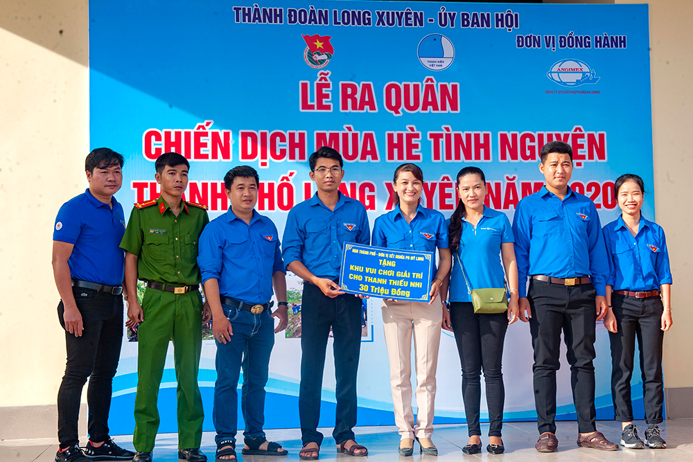 Ra quân Chiến dịch “Mùa hè tình nguyện” TP. Long Xuyên năm 2020
