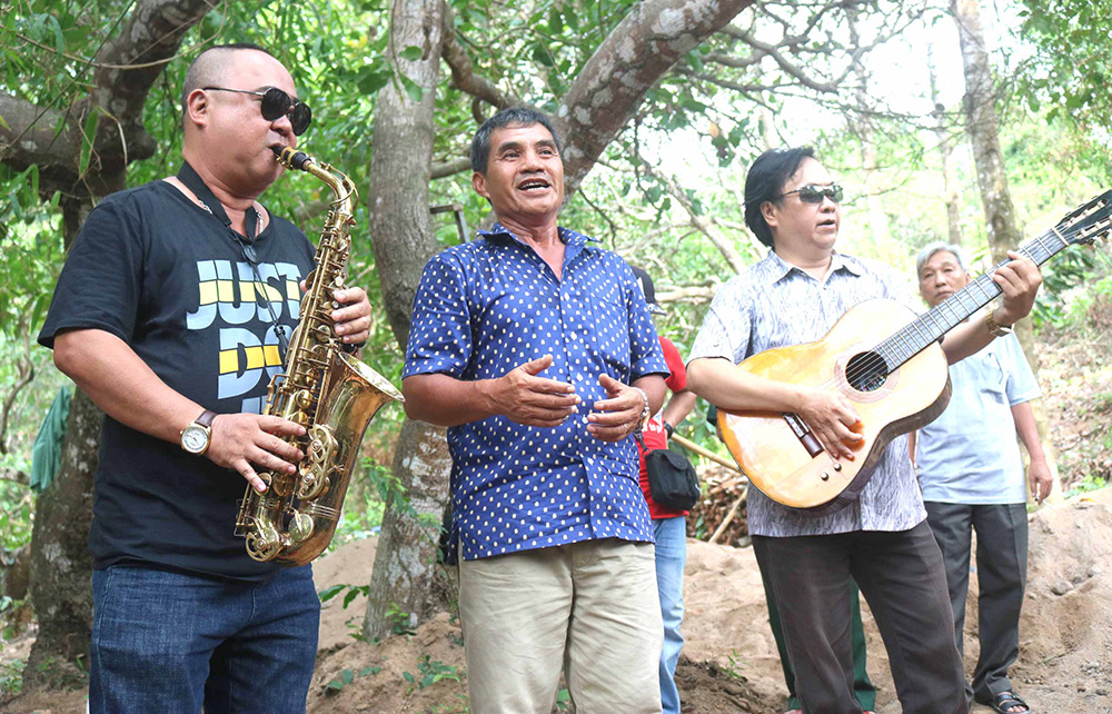 Những khúc hát tháng 7