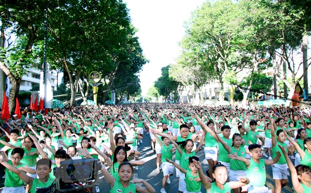 Hơn 30.000 người tham gia Ngày chạy Olympic vì sức khỏe toàn dân