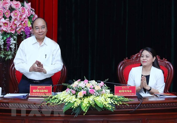 Thủ tướng kiểm tra tiến độ giải ngân vốn đầu tư công tại Ninh Bình