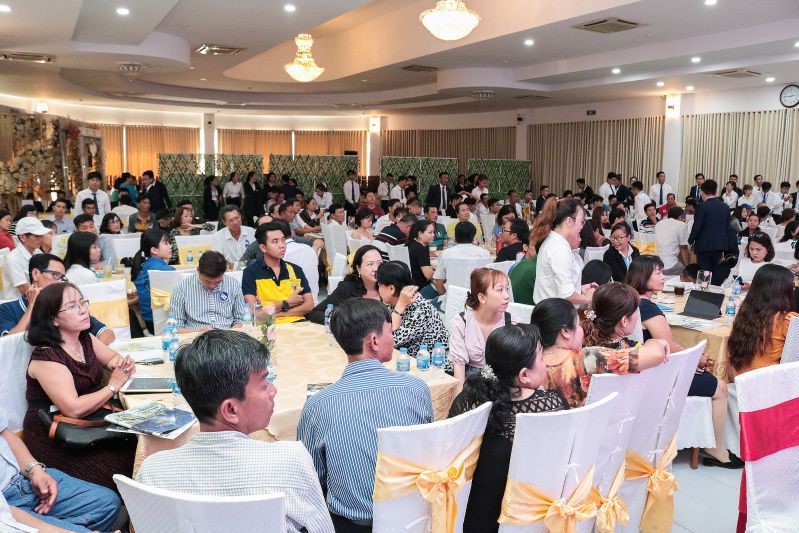 Tưng bừng sự kiện tri ân Khách hàng sở hữu TNR Stars Thoại Sơn