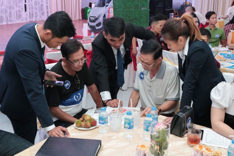 Tưng bừng sự kiện tri ân Khách hàng sở hữu TNR Stars Thoại Sơn