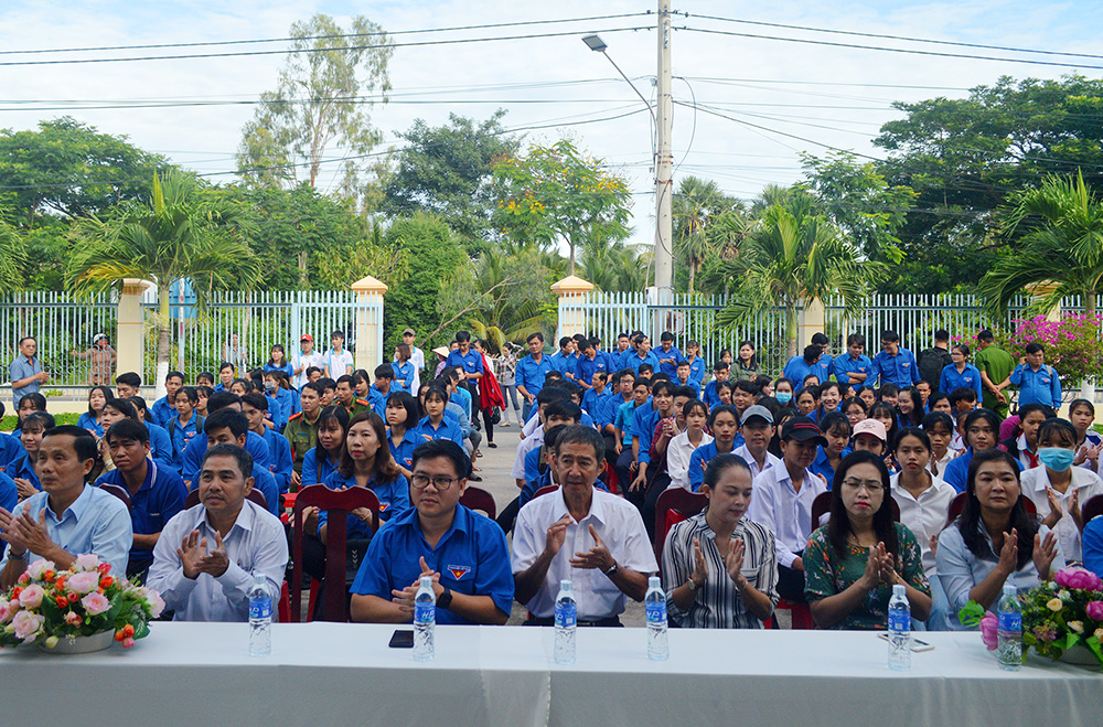 Huyện đoàn Tịnh Biên: Ra quân chiến dịch “Mùa hè tình nguyện”
năm 2020