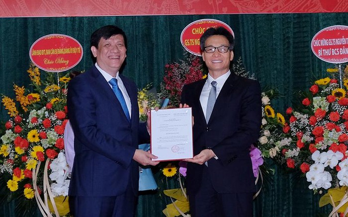 Công bố quyết định giao quyền Bộ trưởng Y tế với GS. TS Nguyễn Thanh Long
