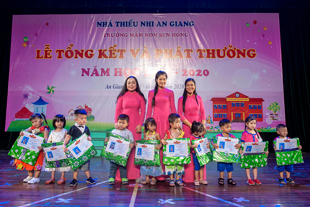 Trường Mầm non Sen Hồng tổng kết năm học 2019- 2020