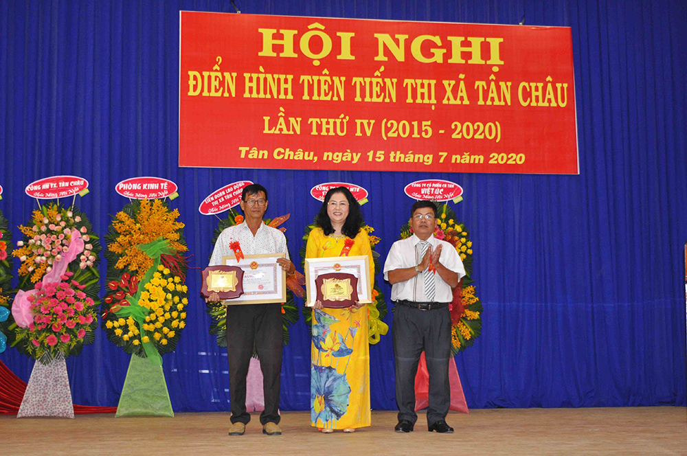 TX. Tân Châu: Hội nghị điển hình tiên tiến lần thứ IV
