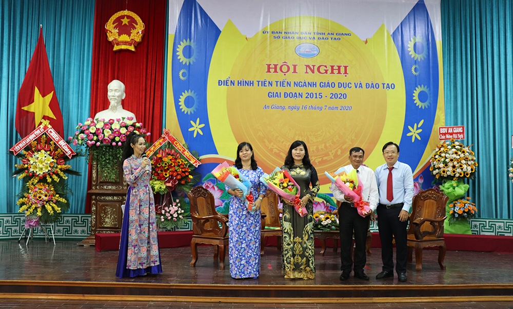 Biểu dương các điển hình tiên tiến trong ngành giáo dục An Giang