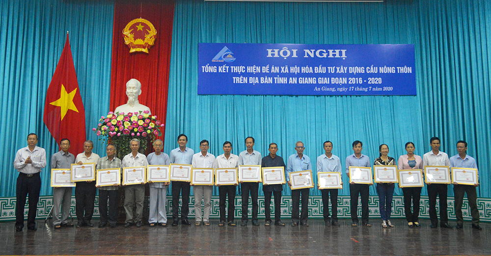 Tổng kết Đề án xã hội hóa đầu tư xây dựng cầu nông thôn trên địa bàn tỉnh giai đoạn 2016-2020